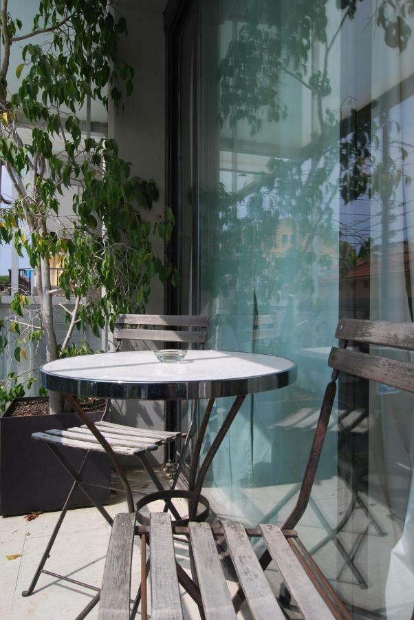 Апартаменты Blue Fridge Apartmen - Blue Fridge Apartmen - Ideal For Couples, Near Beach And Well Connected Виласар-де-Мар Экстерьер фото